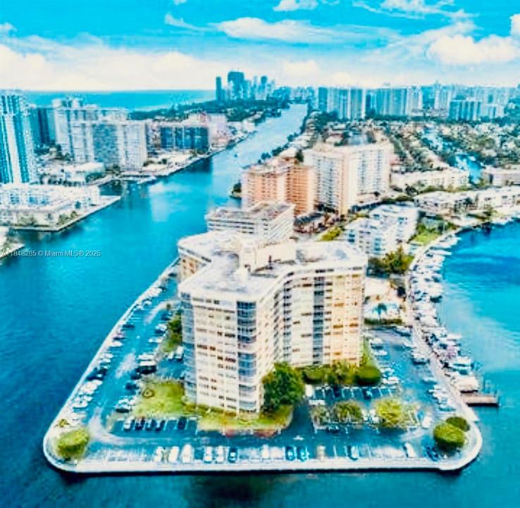 100 Golden Isles Dr 706, Hallandale Beach, Florida 33009, Stati Uniti