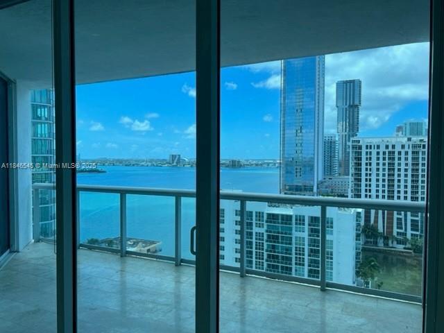 480 NE 30th St 1803, Miami, フロリダ 33137, アメリカ合衆国