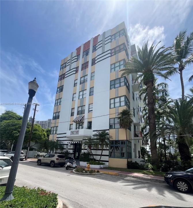 2421 Lake Pancoast Dr 4D, Miami Beach, Florida 33140