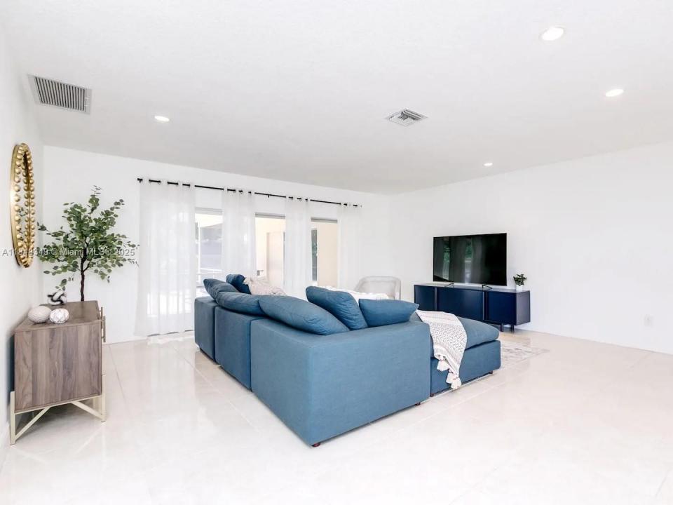 4800 Polk St, Hollywood, Florida 33021, Estados Unidos