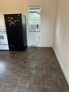 2711 SW 14th St B, Miami, Florida 33145, USA