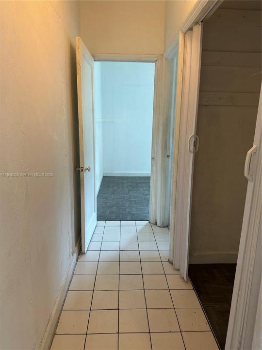 2711 SW 14th St B, Miami, Florida 33145, Estados Unidos