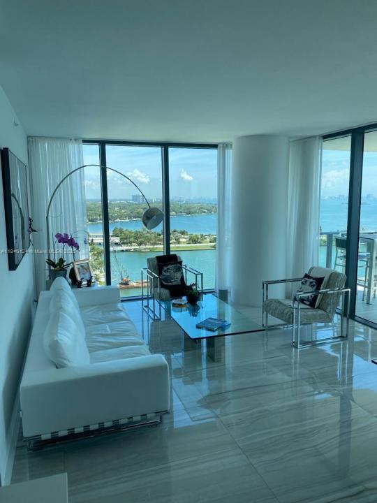 3131 NE 7th Ave 1706, Miami, Florida 33137, Stati Uniti