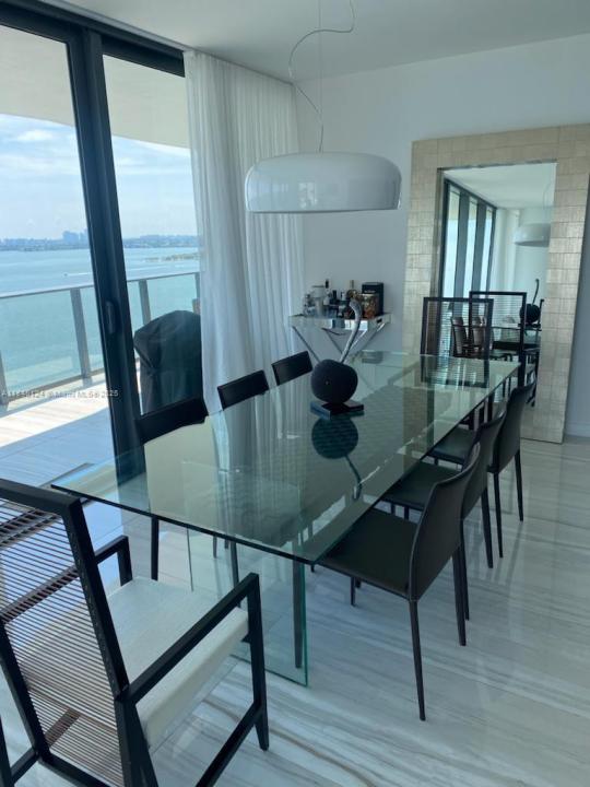 3131 NE 7th Ave 1706, Miami, Florida 33137, Stati Uniti