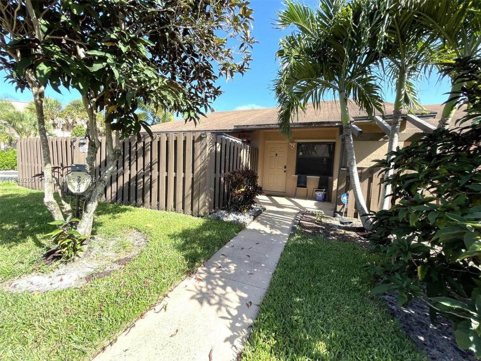 2754 N Nob Hill Rd, Sunrise, Florida 33322, Estados Unidos