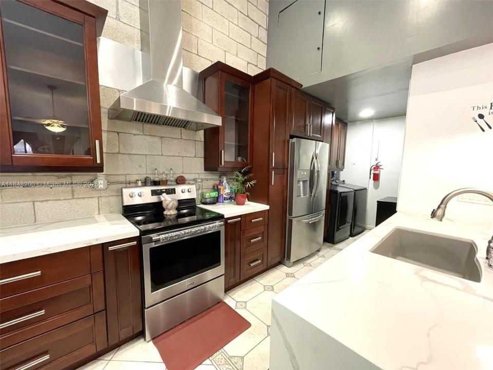 2754 N Nob Hill Rd, Sunrise, Florida 33322, Estados Unidos