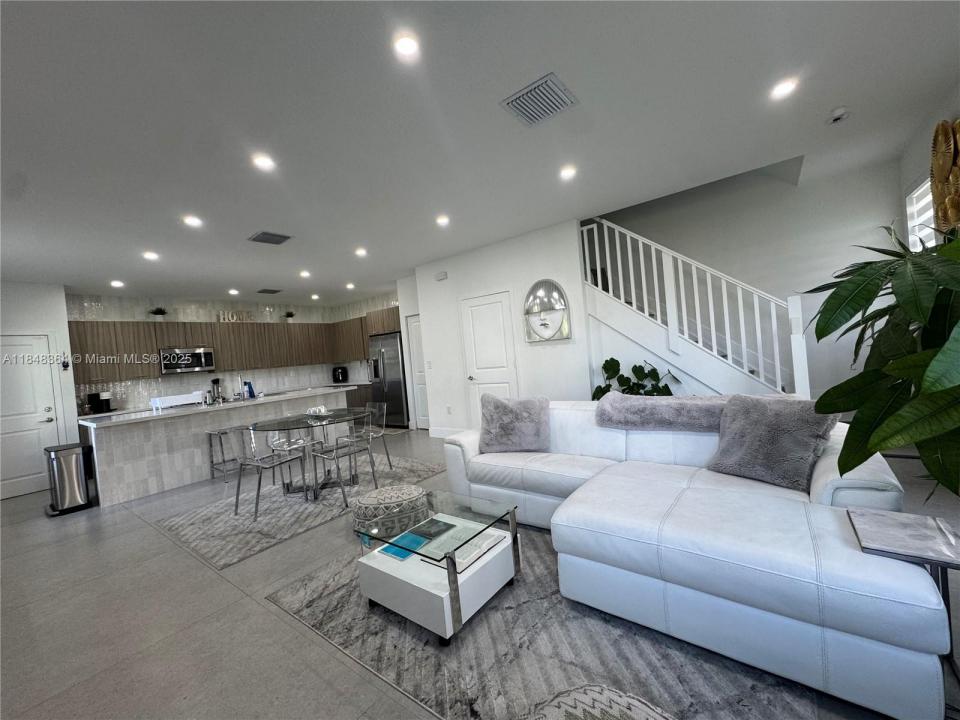 4516 NW 83rd Path 4516, Doral, 佛羅里達州 33166, 美國