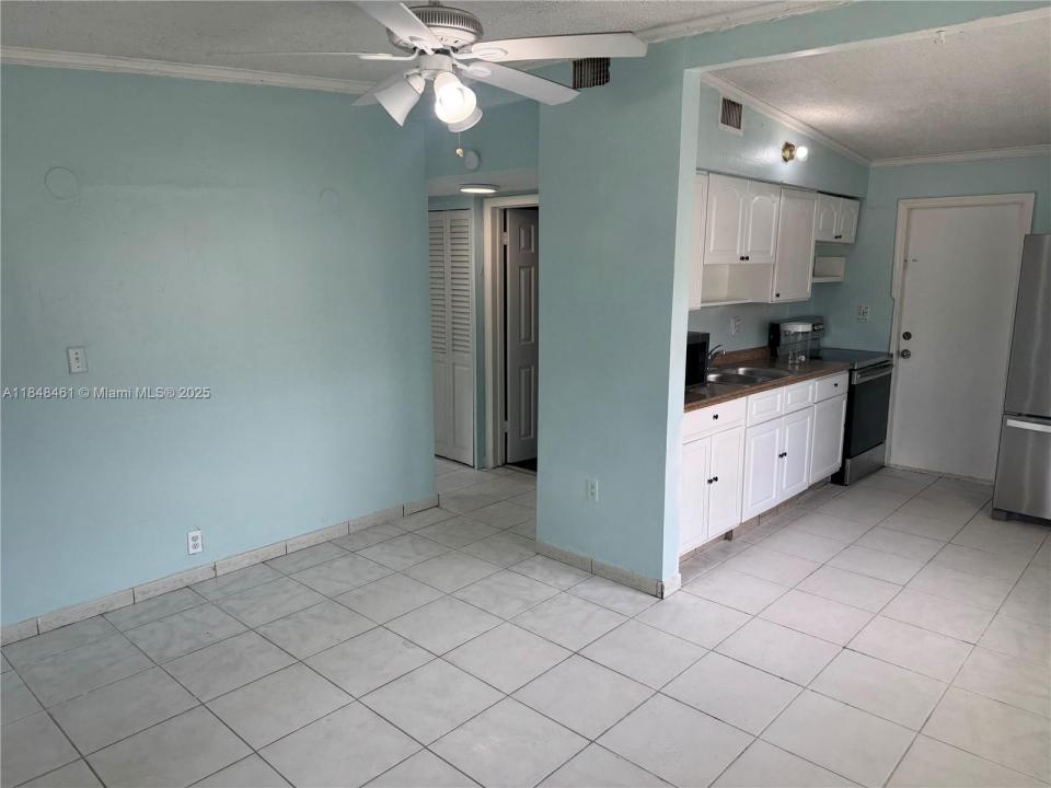 2130 Rutland St, Opa-Locka, Florida 33054, Estados Unidos