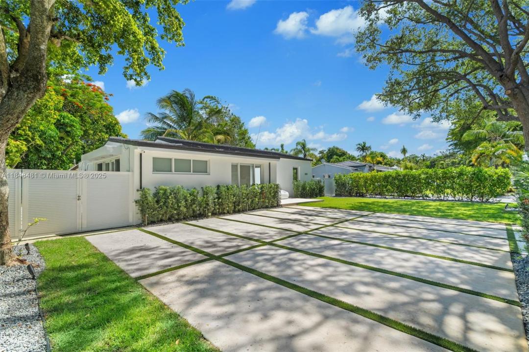 1003 NE 115th St, Biscayne Park, フロリダ 33161, アメリカ合衆国