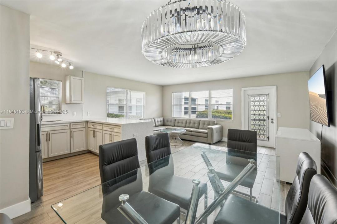 77 Westbury D 77, Deerfield Beach, פלורידה 33442, ארצות הברית של אמריקה