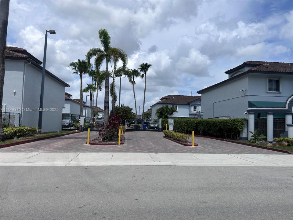 8260 NW 10th St 7, Miami, Floride 33126, États-Unis