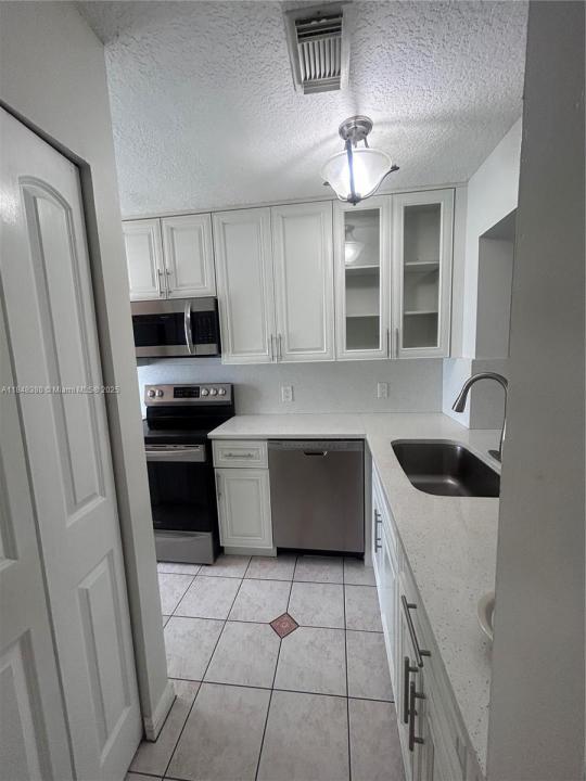 8260 NW 10th St 7, Miami, Floride 33126, États-Unis