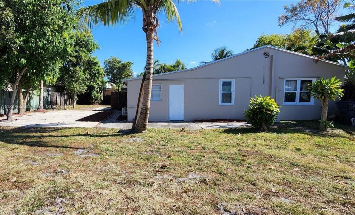 1221 N 58th Ave C, Hollywood, פלורידה 33021, ארצות הברית של אמריקה