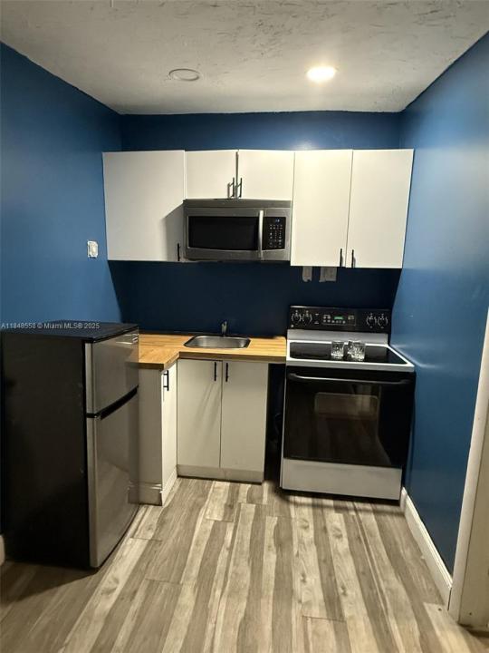 1221 N 58th Ave C, Hollywood, פלורידה 33021, ארצות הברית של אמריקה