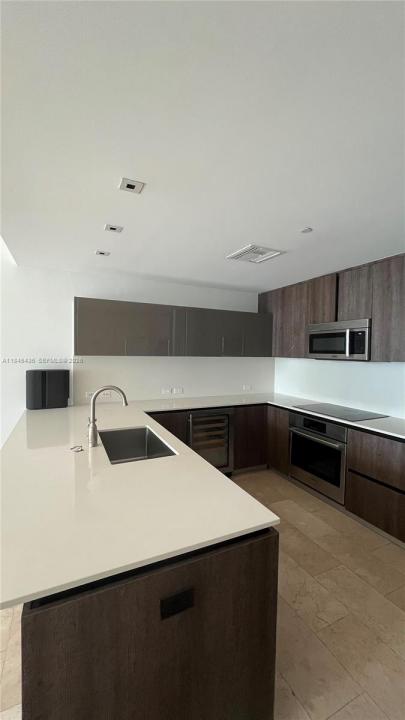 88 SW 7th St 2603, Miami, Florida 33130, USA