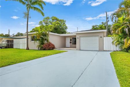 3246 Pierce St, Hollywood, Florida 33021, USA
