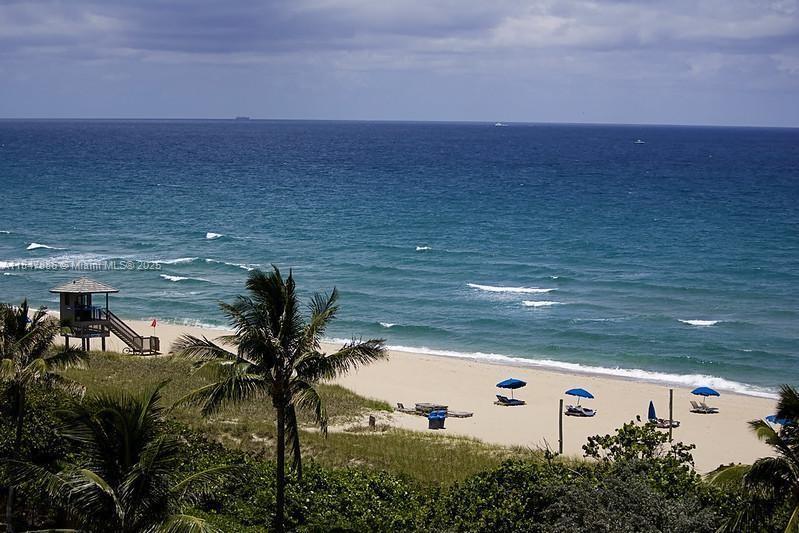 98 E Westbury  E 98, Deerfield Beach, Florida 33442, USA