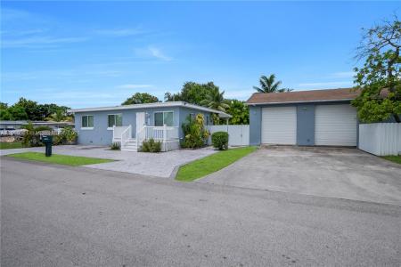 1710 SW 98th Ter, Miramar, Florida 33025, USA