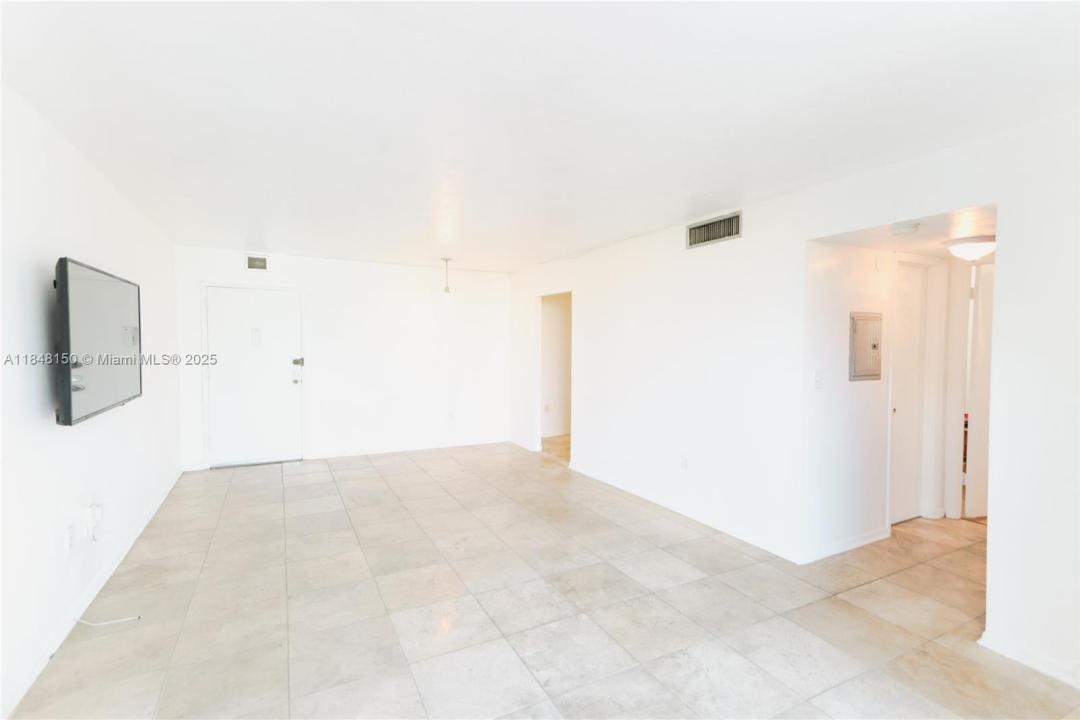 6900 Bay Dr 3I, Miami Beach, Florida 33141, Stati Uniti