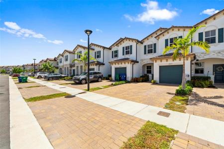 12625 NW 23rd Pl, Miami, Florida 33167, USA