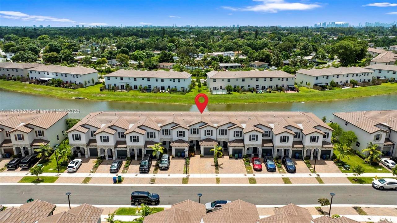 12625 NW 23rd Pl, Miami, 佛罗里达州 33167, 美国