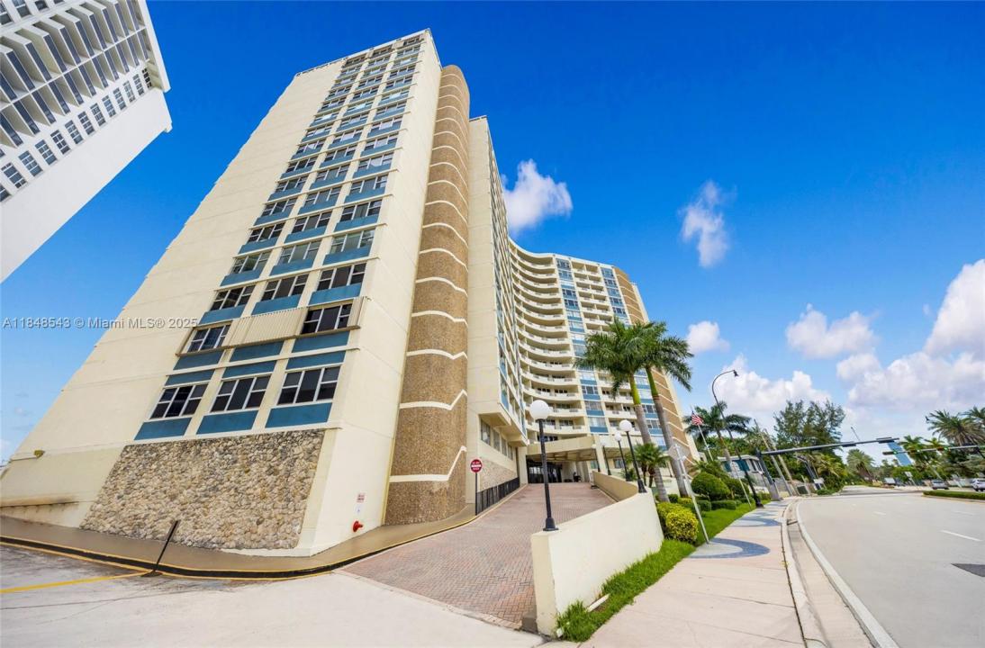 3180 S Ocean Dr 607, Hallandale Beach, Floride 33009, États-Unis