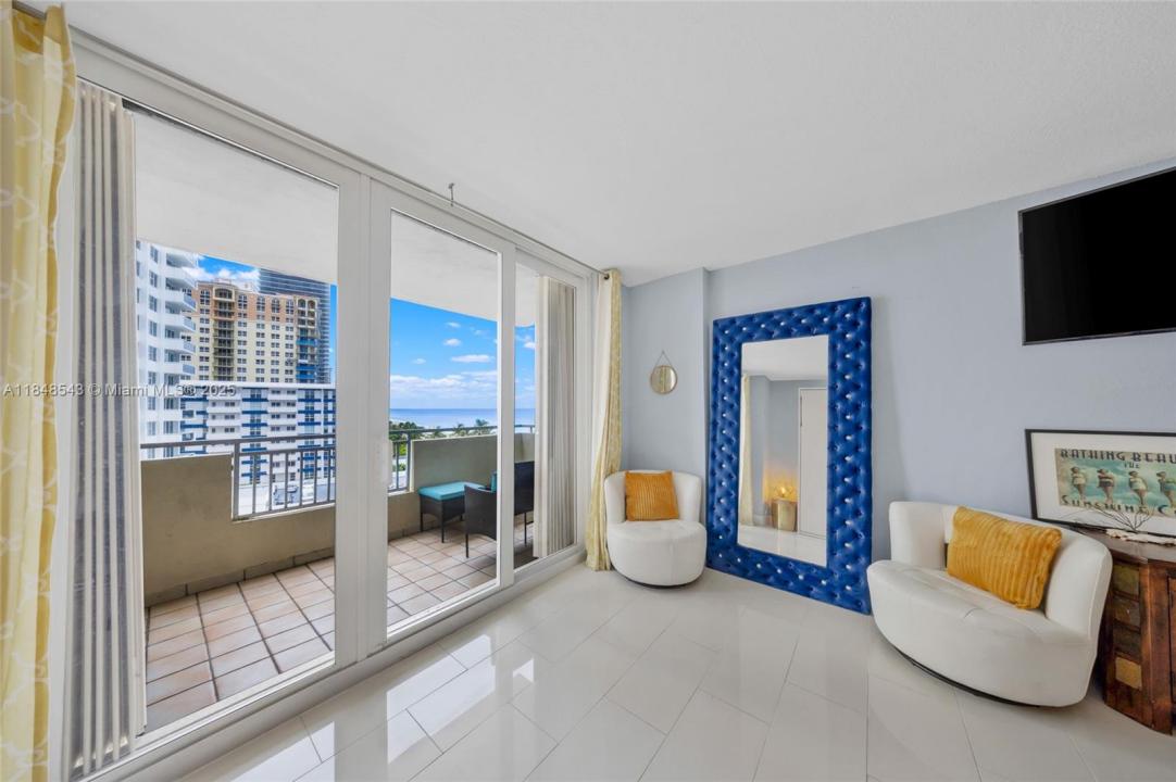 3180 S Ocean Dr 607, Hallandale Beach, Floride 33009, États-Unis