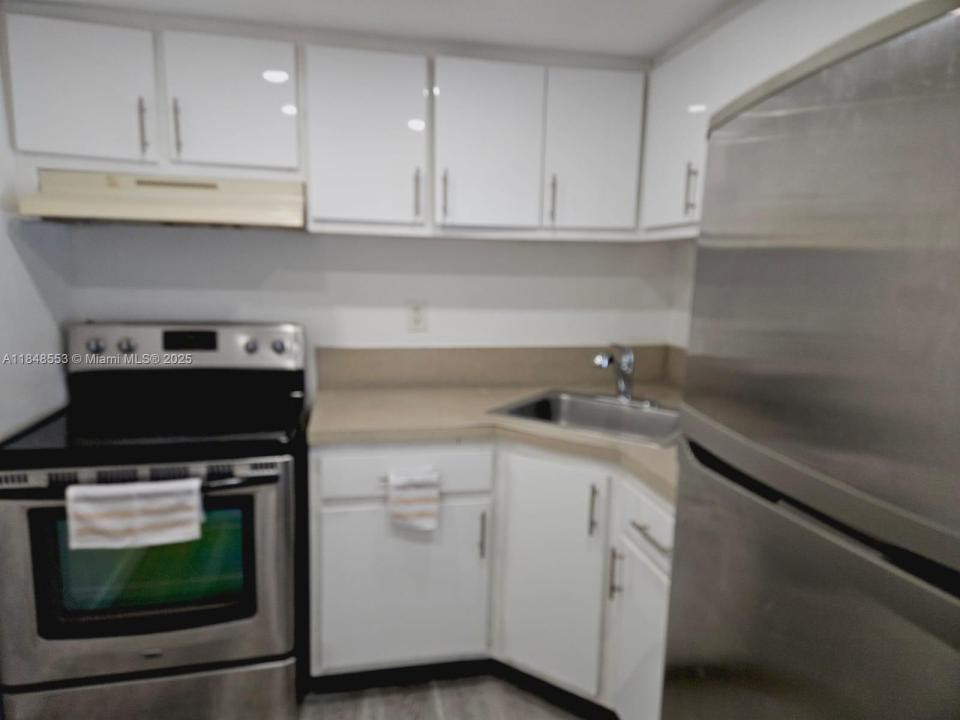 4550 NW 9th St 709E, Miami, فلوريدا 33126, الولايات المتحدة
