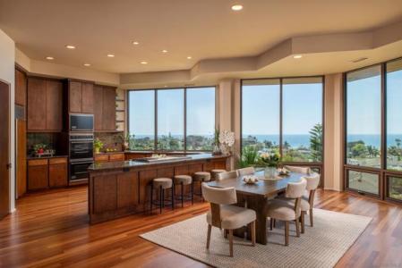 Barbara Ave, Solana Beach, קליפורניה 92075, ארצות הברית של אמריקה