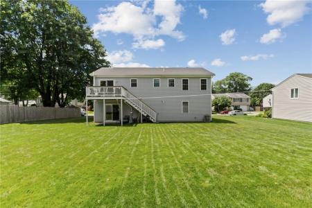 5 Pezzi Street, Johnston, Rhode Island 02919, Stati Uniti