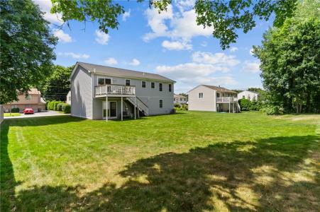 5 Pezzi Street, Johnston, Rhode Island 02919, Stati Uniti