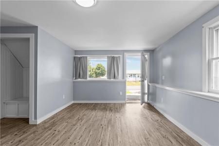132 Maple Avenue, Middletown, ロードアイランド 02842, アメリカ合衆国