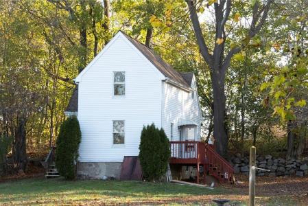 18 Hobart Street, Westerly, RI 02891, USA