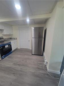 8 Dewey Avenue, North Providence, 罗得岛 02911, 美国