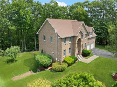 4 Morning Star Court, Lincoln, Rhode Island 02865