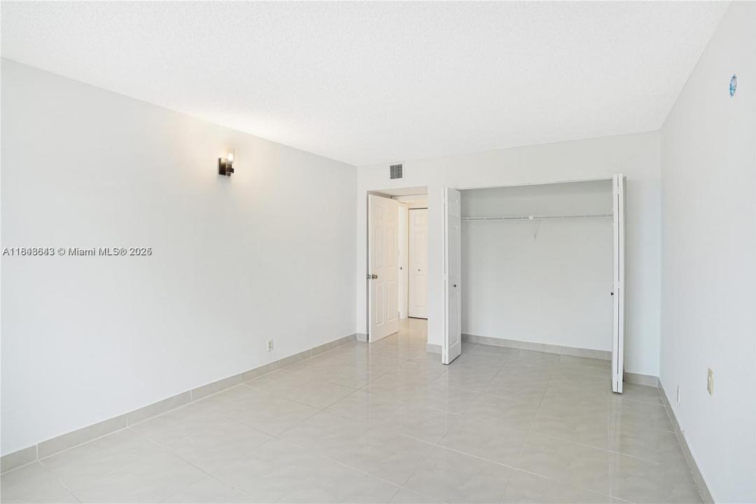 3800 S Ocean Dr 414, Hollywood, Florida 33019