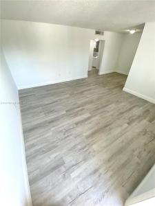 400 NE 1st St 209, Hallandale Beach, Florida 33009, USA