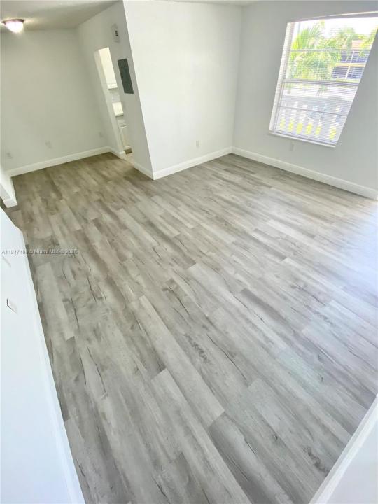 400 NE 1st St 209, Hallandale Beach, فلوريدا 33009, الولايات المتحدة