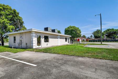 3865 10th Avenue N, Palm Springs, Florida 33461