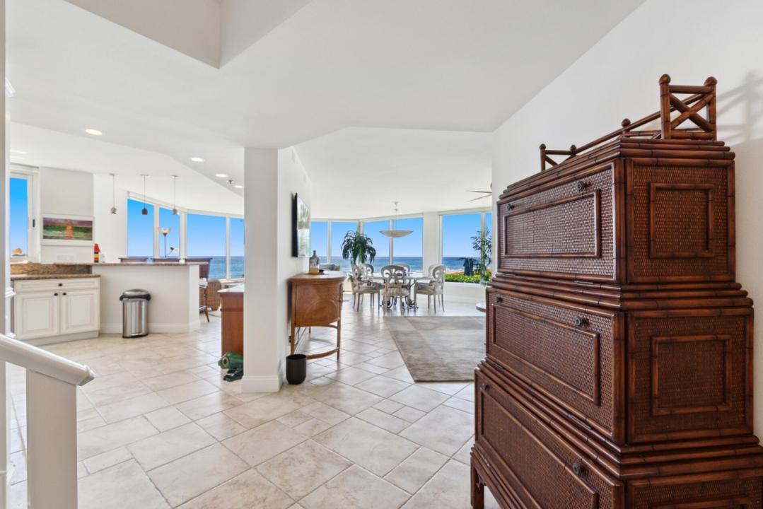 2565 S Ocean Boulevard 110 N, TOWNHOUSES OF HIGHLAND BEACH, Highland Beach, Florida 33487
