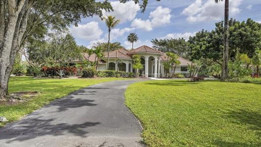 7685 NW 47th Dr, Whispering Woods, Coral Springs, Florida 33067