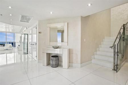 1830 S Ocean Dr PH-5102, Hallandale Beach, Flórida 33009, Estados Unidos