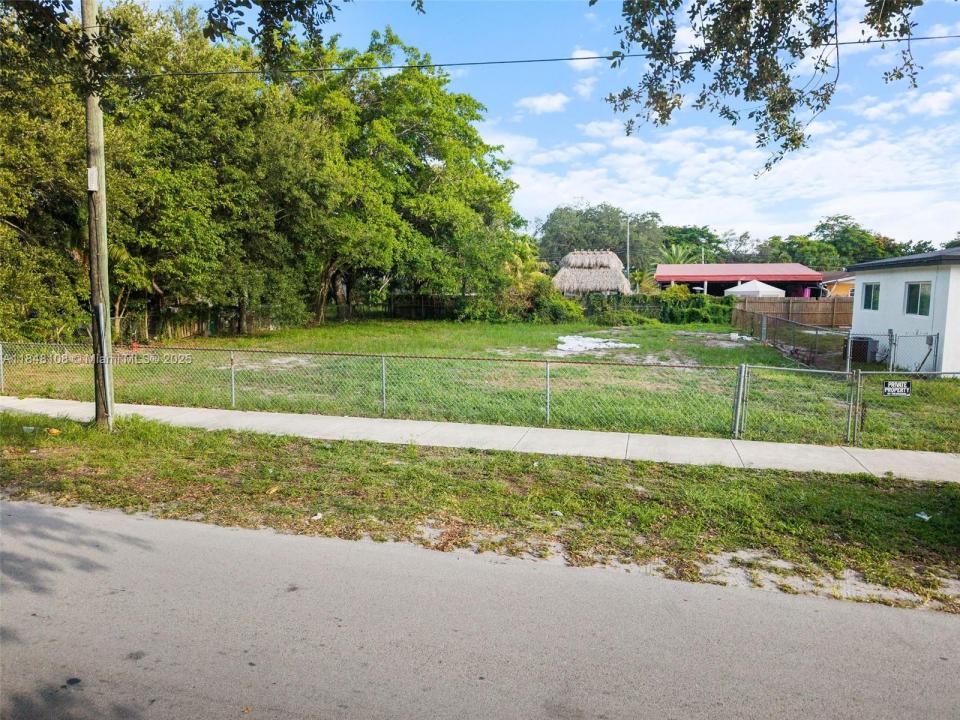 2940 NW 169 Terrace, Miami Gardens, Florida 33056