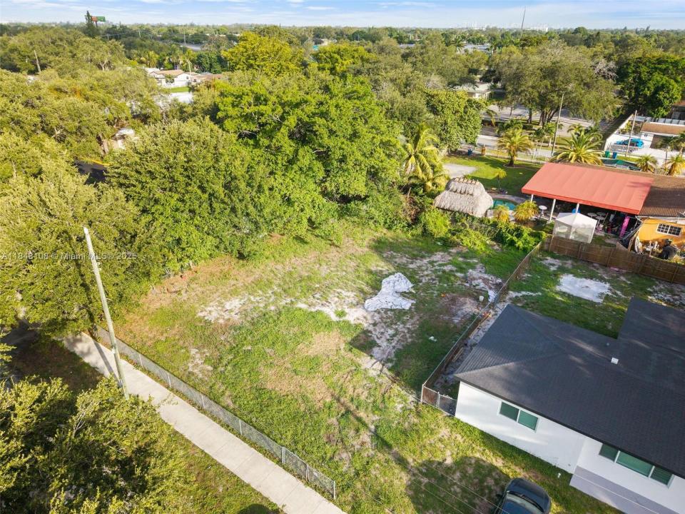 2940 NW 169 Terrace, Miami Gardens, Florida 33056