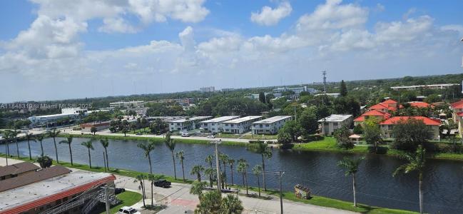 2025 NE 164th St 914, North Miami Beach, Florida 33162, USA