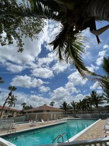 10204 Twin Lakes Dr 14-H, Coral Springs, Florida 33071, USA