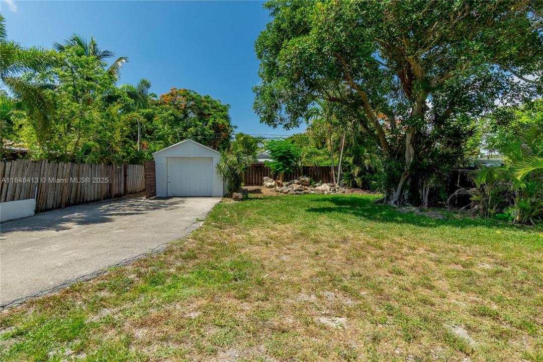 246 NE 13th St, Delray Beach, Florida 33444