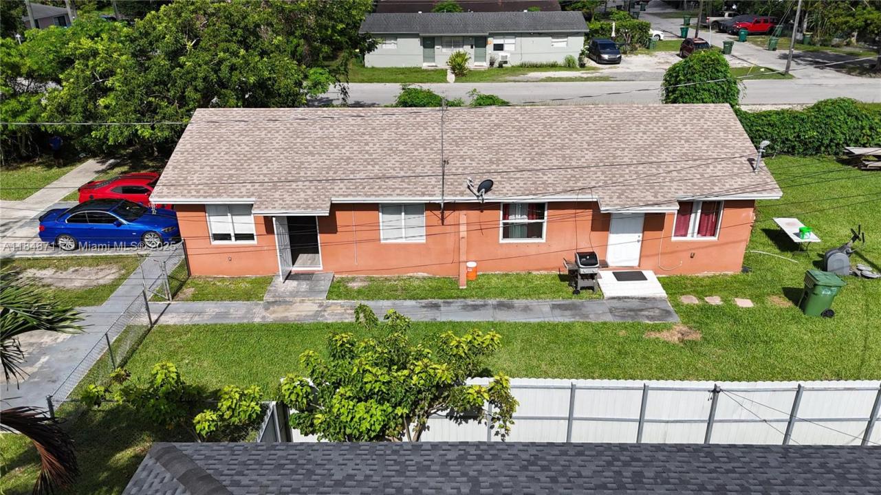 997 NW 11 STREET, Homestead, Florida 33030