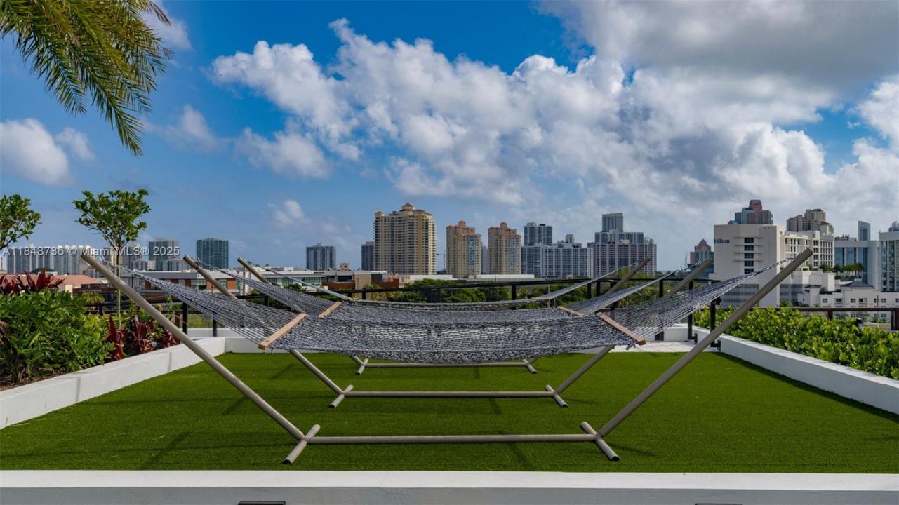 19401 W Dixie Hwy 435, Miami, Florida 33180, HOA KỲ