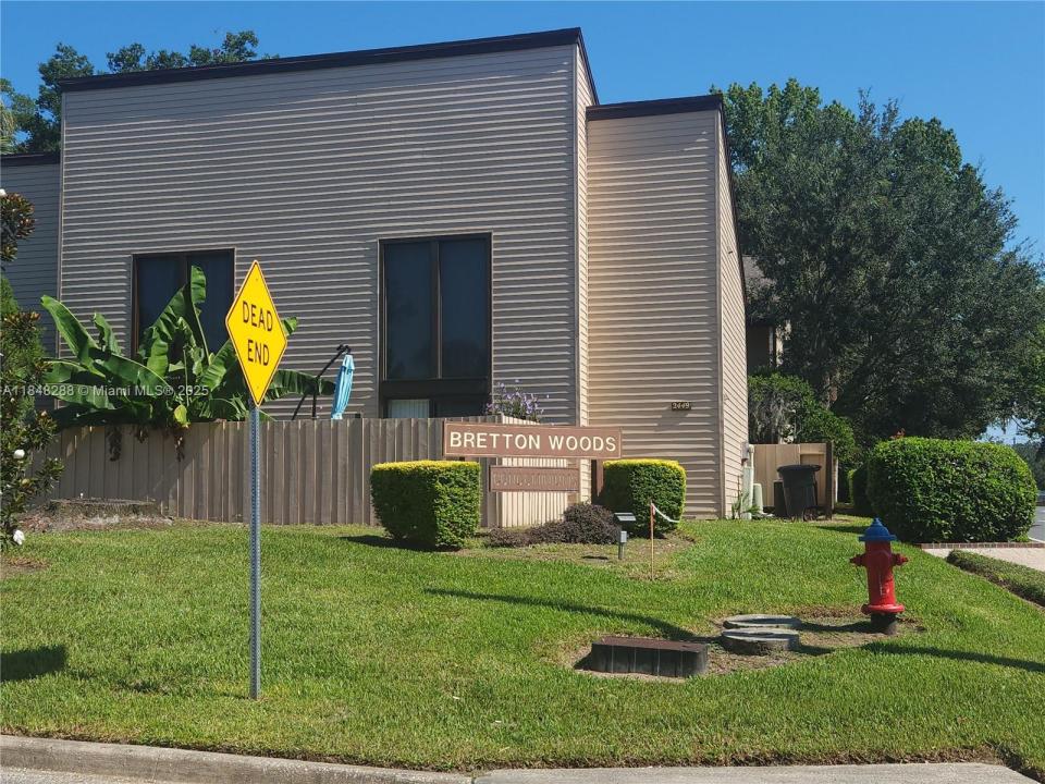 2433 NE 7th Street 6, Ocala, フロリダ 34470, アメリカ合衆国